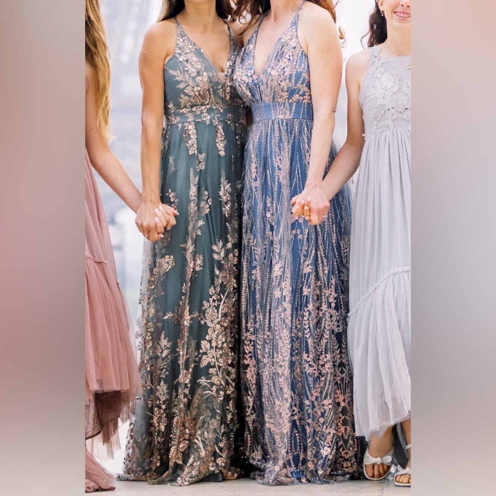 Sequin / glitter dress used for a photo shoot. Worn for 5 second flat